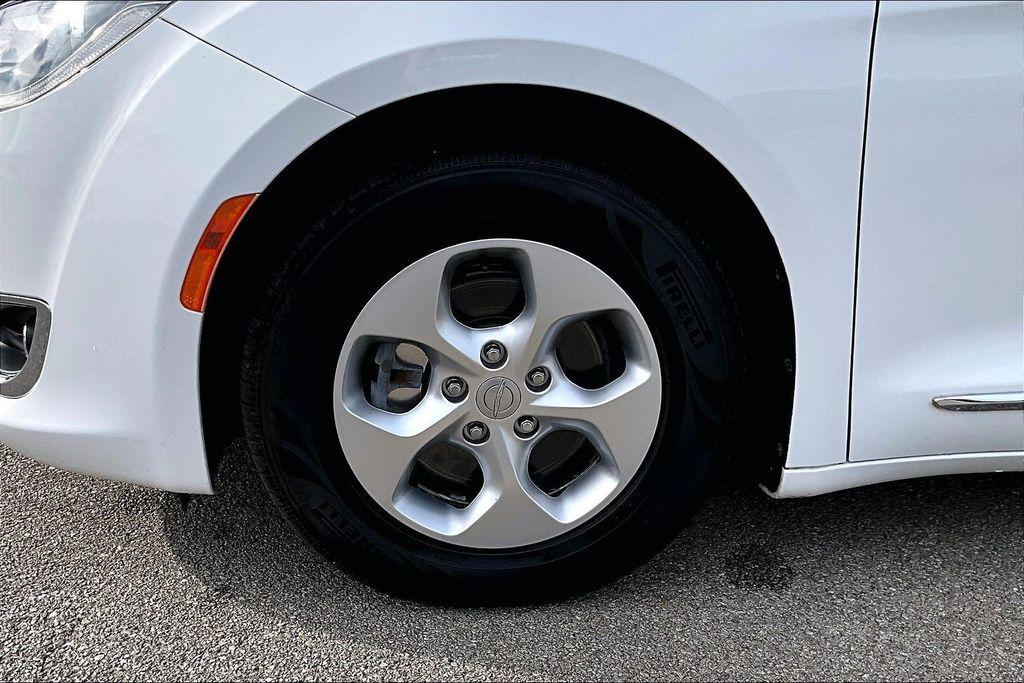 used 2017 Chrysler Pacifica car, priced at $16,109