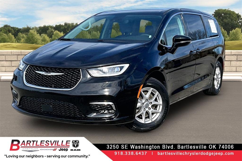 used 2024 Chrysler Pacifica car, priced at $29,811