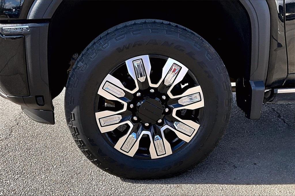 used 2024 GMC Sierra 2500 car, priced at $67,811
