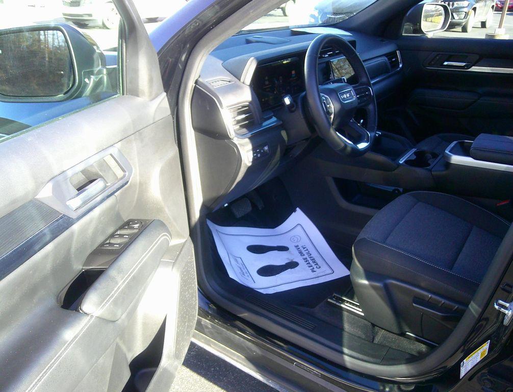 used 2025 GMC Terrain car, priced at $28,850