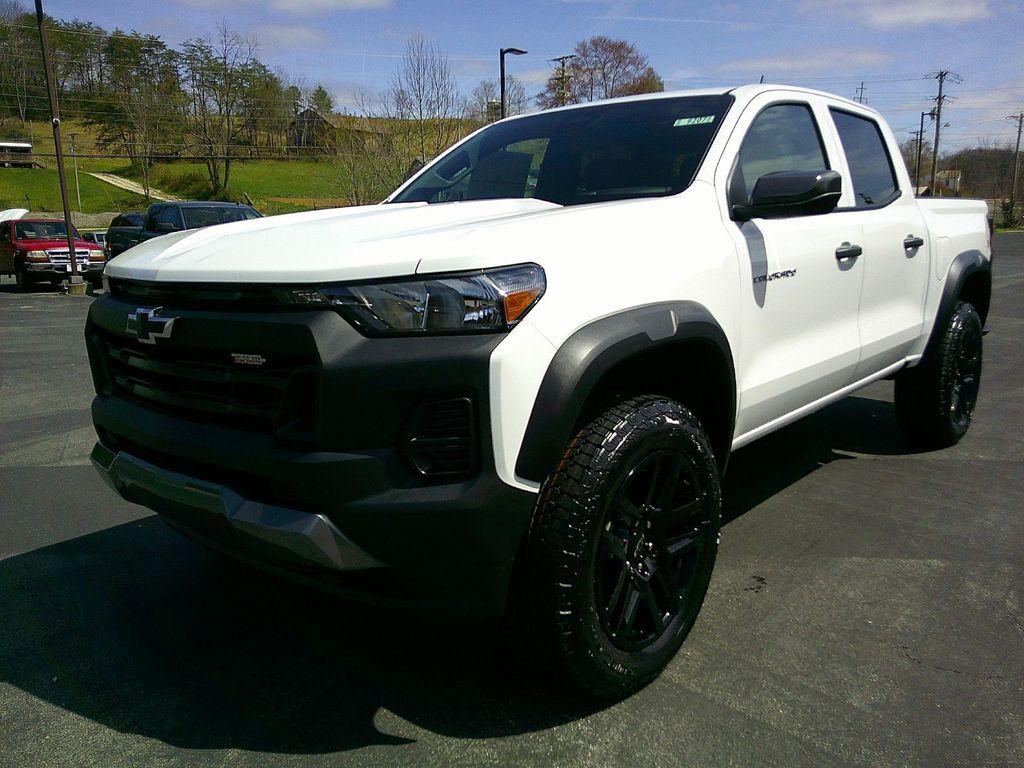 new 2025 Chevrolet Colorado car, priced at $41,320