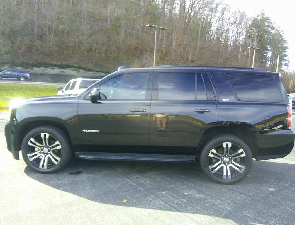 used 2019 GMC Yukon car, priced at $28,900