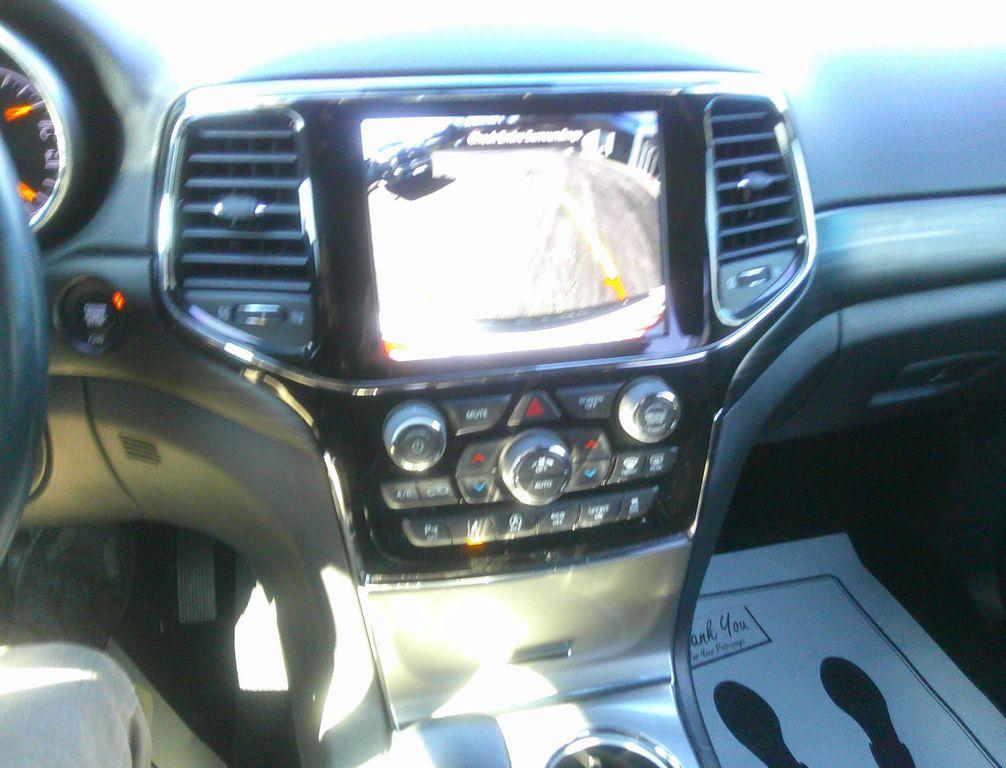 used 2021 Jeep Grand Cherokee car, priced at $21,800