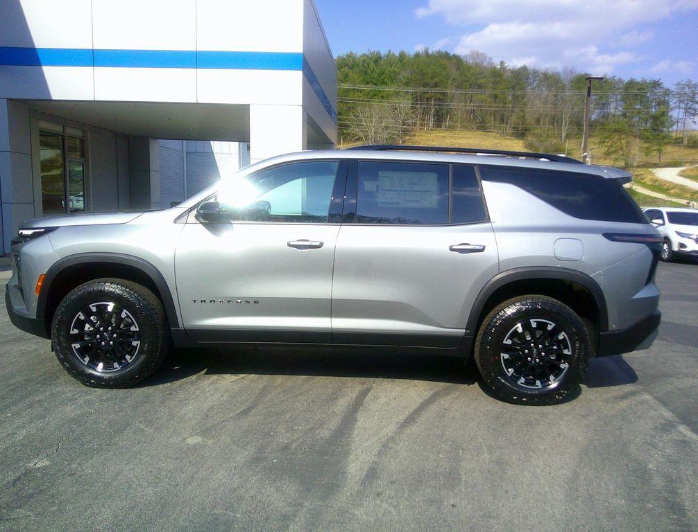 new 2026 Chevrolet Traverse car, priced at $56,055