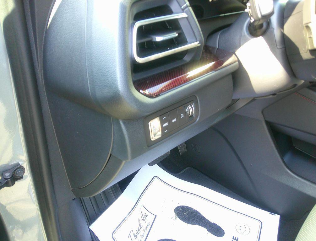 new 2026 Chevrolet Traverse car, priced at $56,055