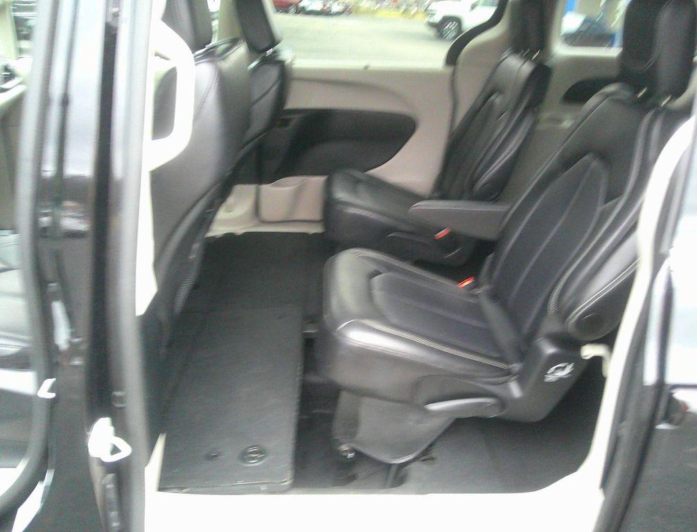 used 2024 Chrysler Pacifica car, priced at $29,900