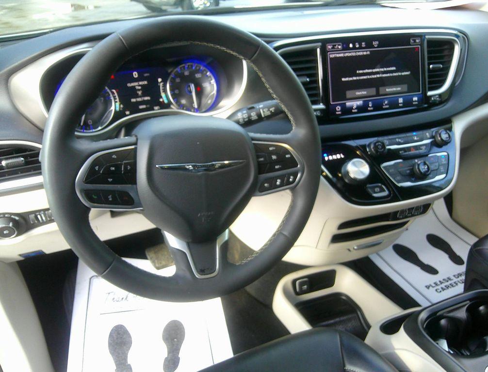 used 2024 Chrysler Pacifica car, priced at $31,850