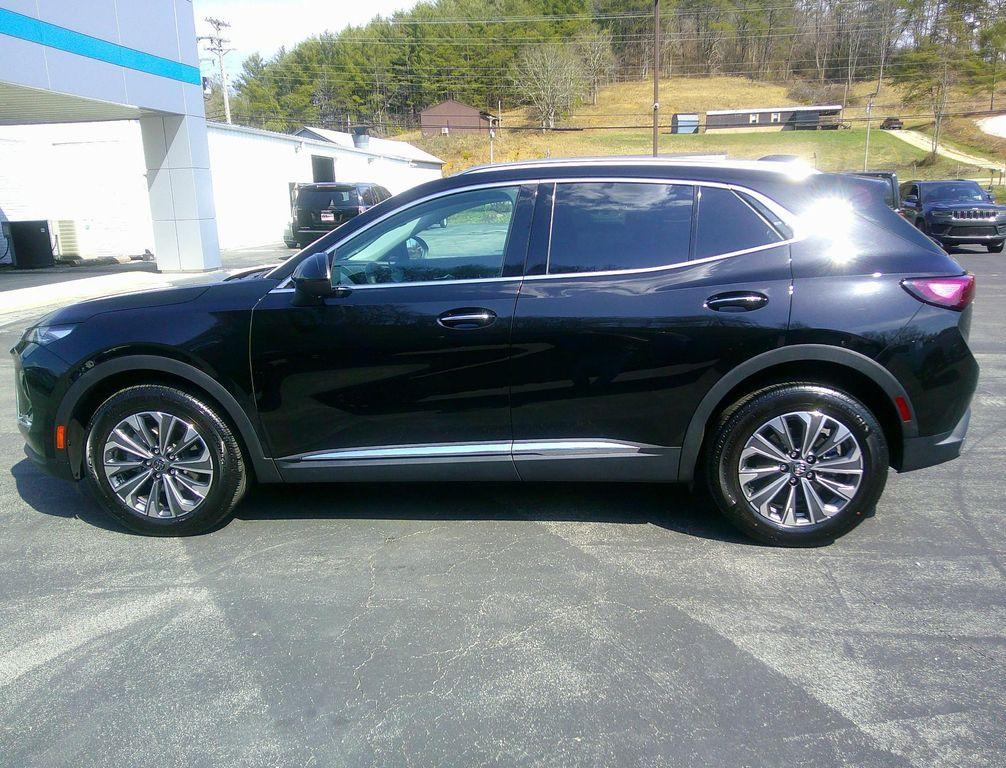 used 2025 Buick Envision car, priced at $31,850