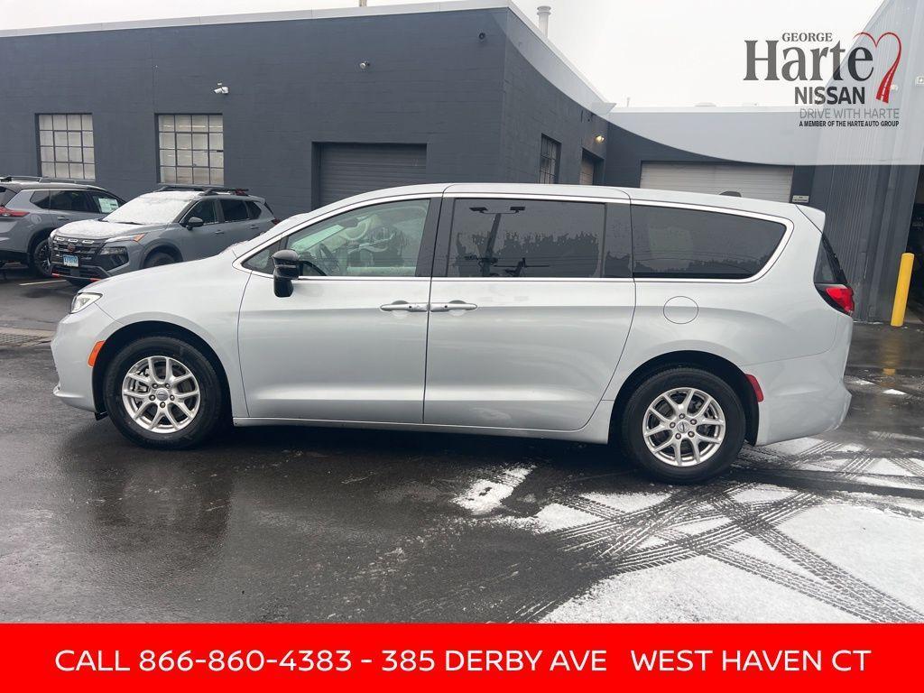 used 2024 Chrysler Pacifica car, priced at $26,498