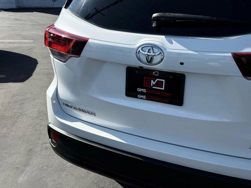 used 2019 Toyota Highlander car, priced at $26,495