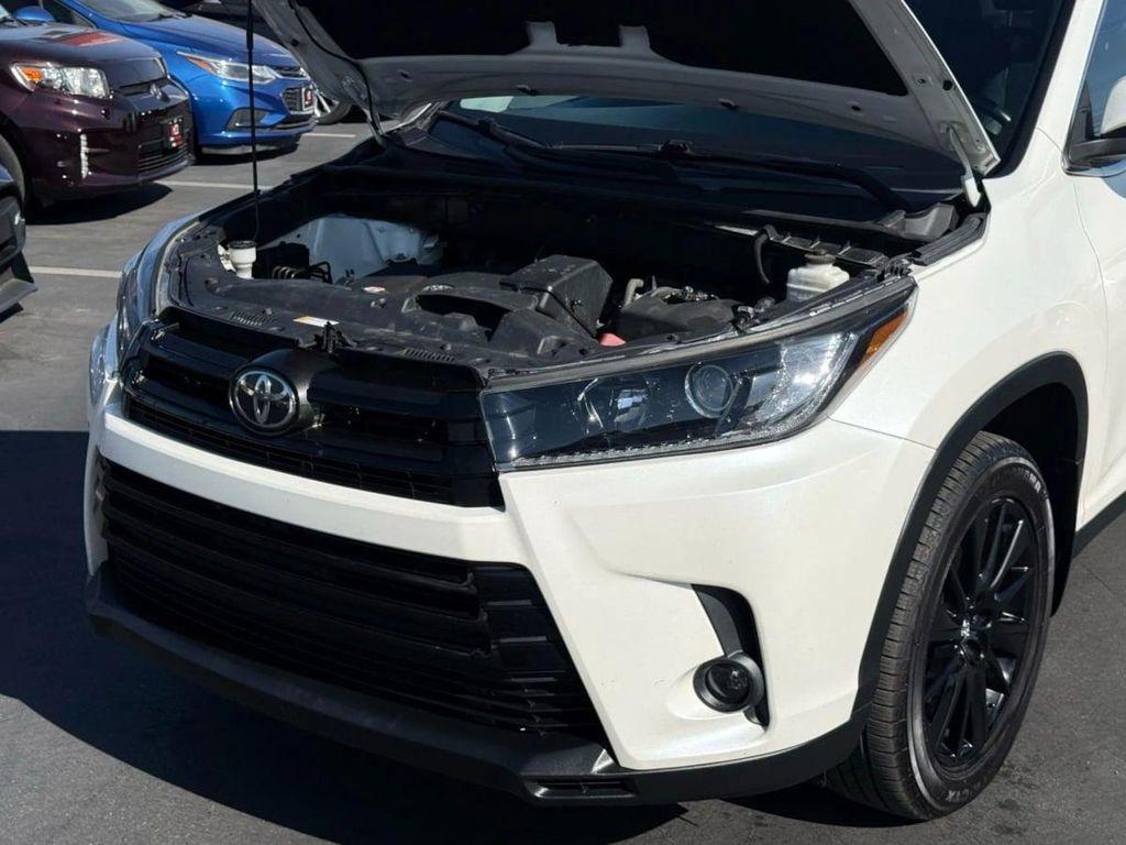 used 2019 Toyota Highlander car, priced at $26,495