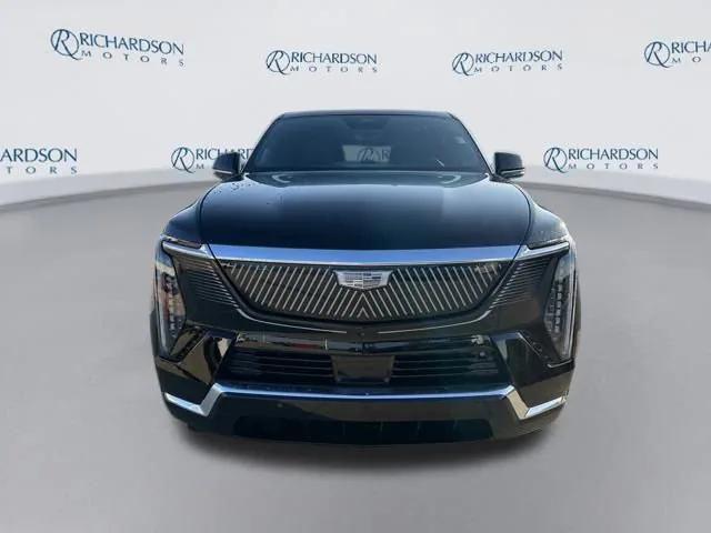 new 2025 Cadillac Escalade IQ car, priced at $141,347