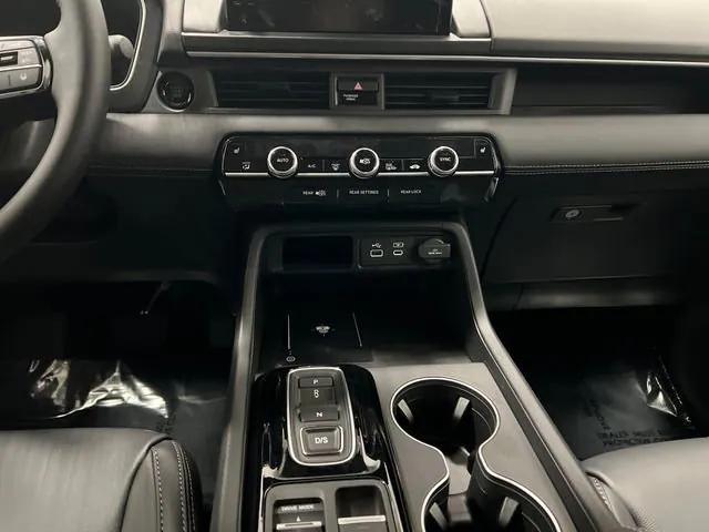 new 2025 Honda Pilot car, priced at $46,292