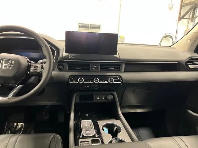 new 2026 Honda Pilot car, priced at $50,724