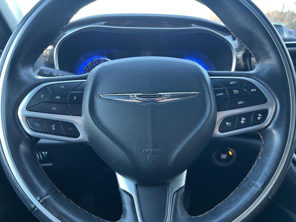 used 2021 Chrysler Pacifica car, priced at $29,150