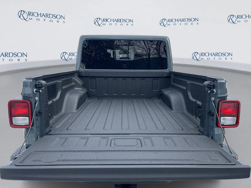 new 2026 Jeep Gladiator car, priced at $50,127