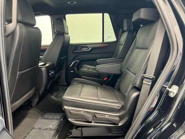 used 2025 GMC Yukon car, priced at $69,402