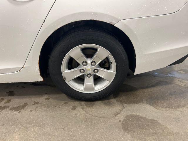 used 2015 Chevrolet Malibu car, priced at $7,777
