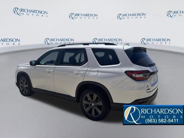 used 2023 Honda Pilot car, priced at $34,968