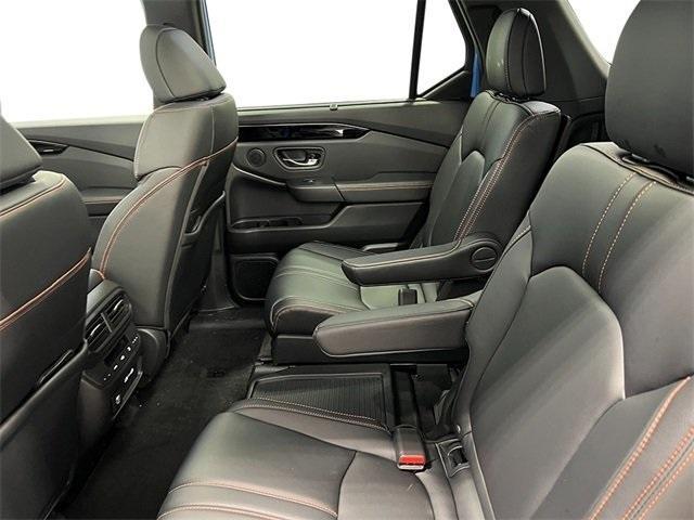 new 2025 Honda Pilot car, priced at $48,722
