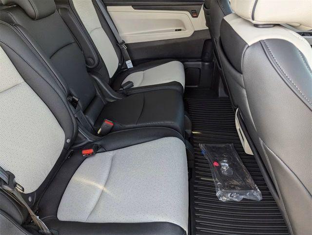 new 2026 Honda Odyssey car, priced at $52,211