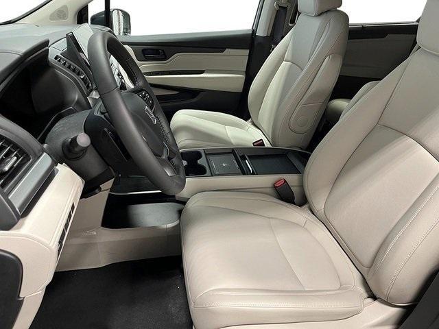 new 2026 Honda Odyssey car, priced at $42,038