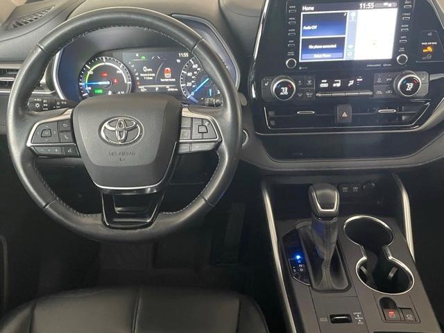 used 2021 Toyota Highlander Hybrid car, priced at $31,991