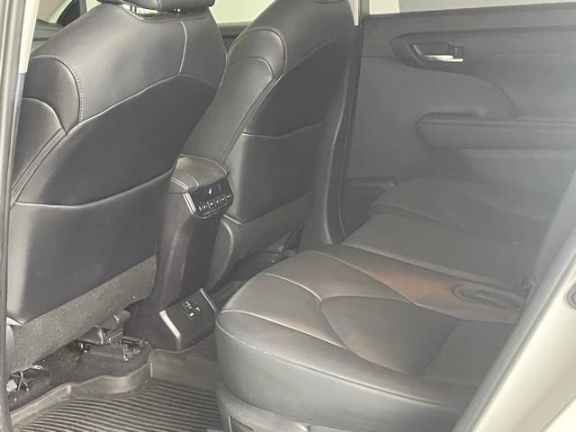 used 2021 Toyota Highlander Hybrid car, priced at $31,991