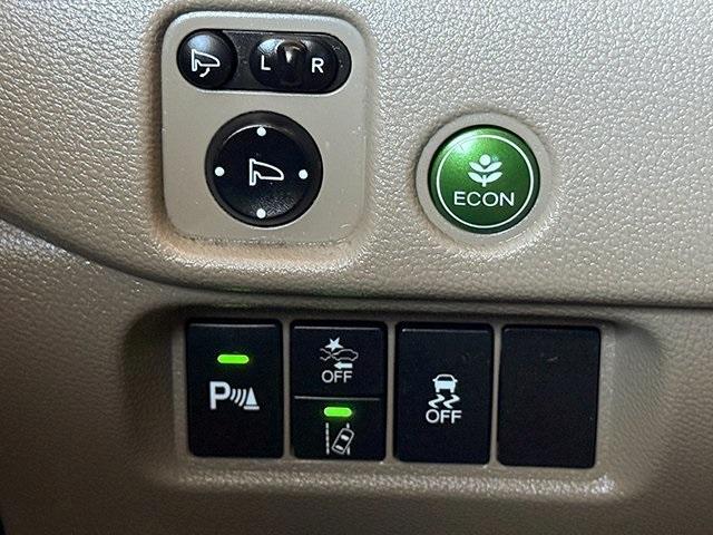 used 2022 Honda Pilot car, priced at $30,485