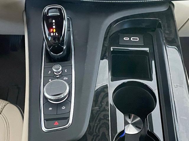 used 2024 Cadillac Escalade ESV car, priced at $76,923