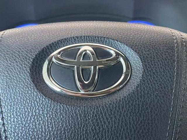 used 2019 Toyota Highlander car, priced at $33,859