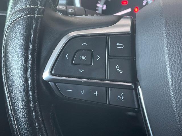 used 2021 Toyota Highlander car, priced at $29,339