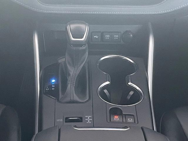 used 2021 Toyota Highlander car, priced at $29,339