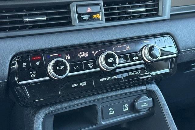 new 2026 Honda Pilot car, priced at $56,945