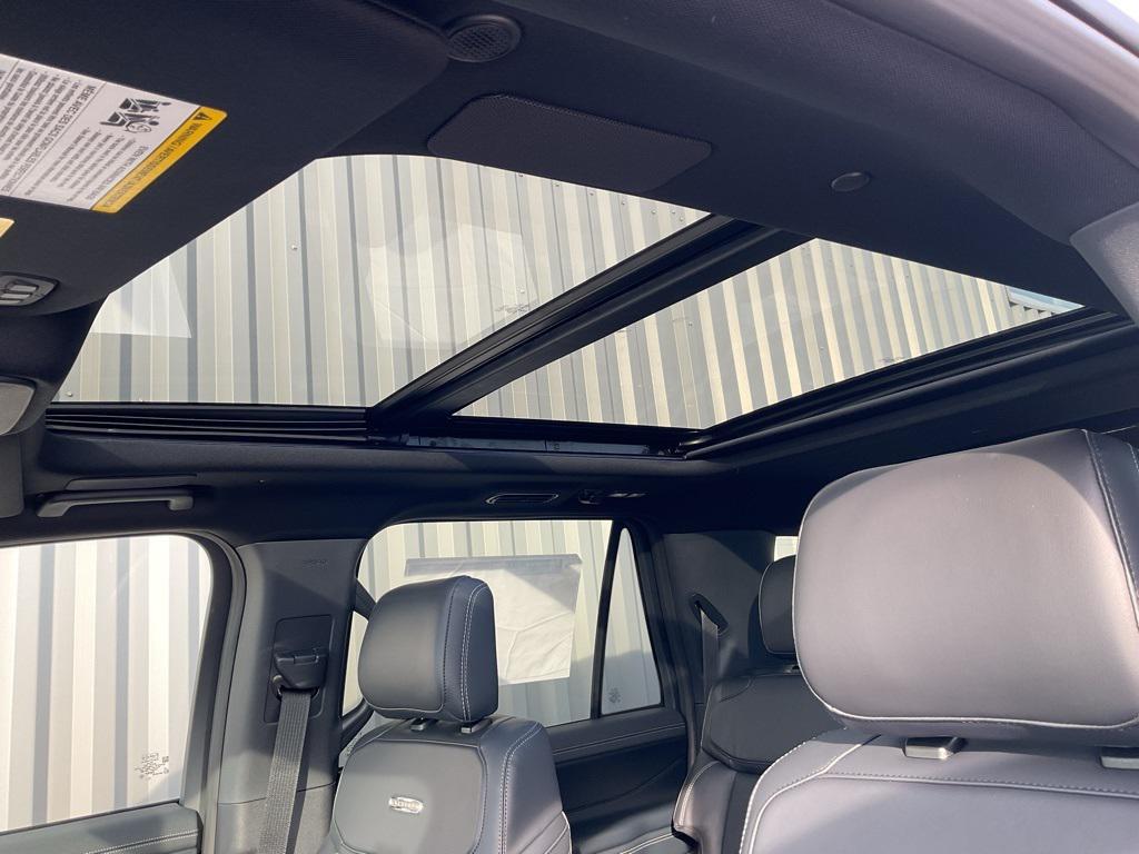 new 2025 Ford Expedition Max car, priced at $87,985