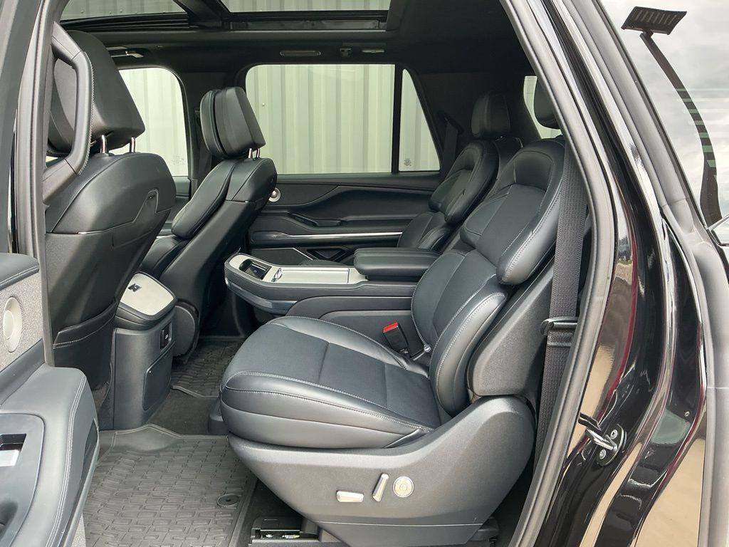 used 2025 Lincoln Navigator car, priced at $90,112