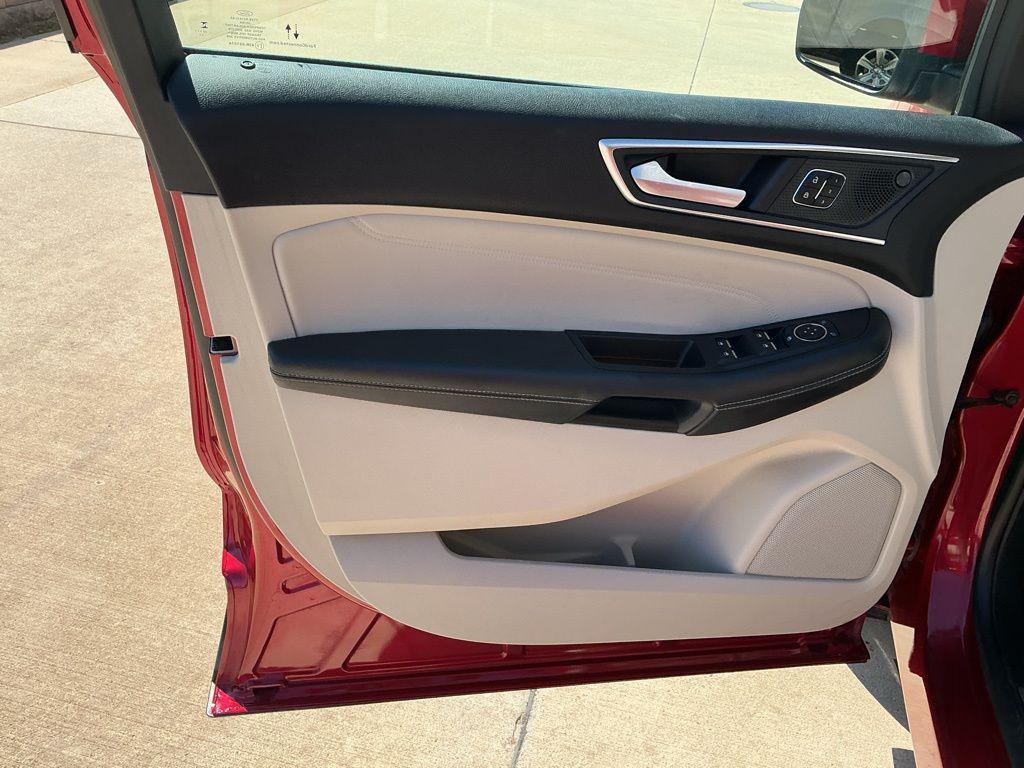 used 2024 Ford Edge car, priced at $31,544
