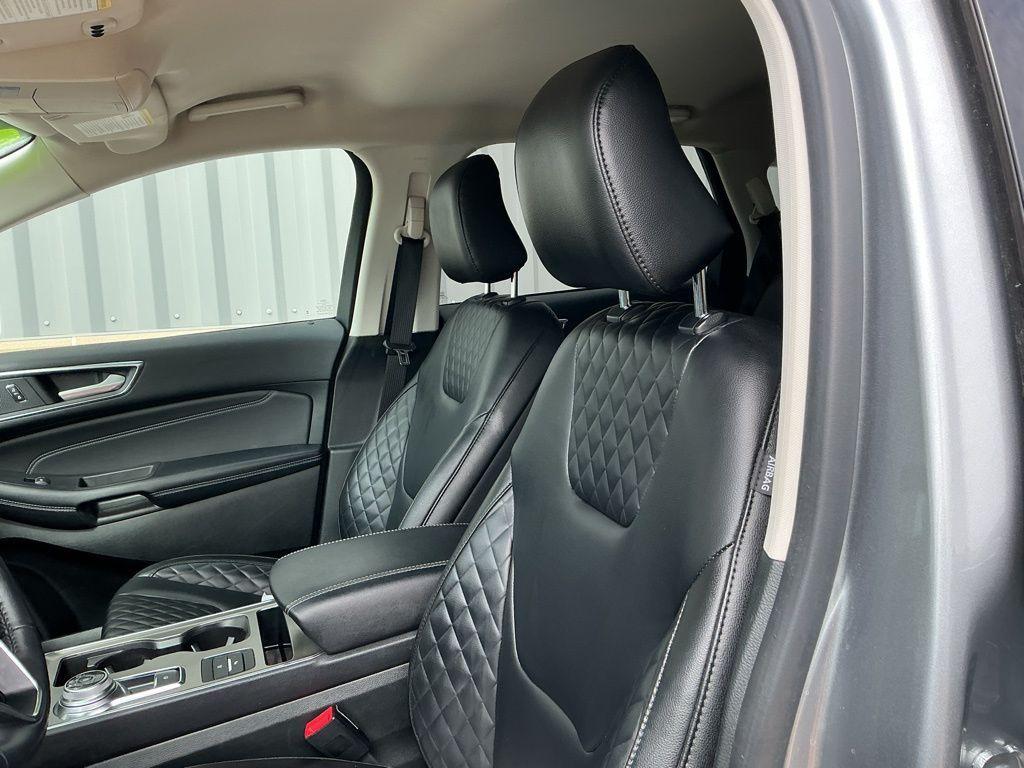 used 2023 Ford Edge car, priced at $29,987