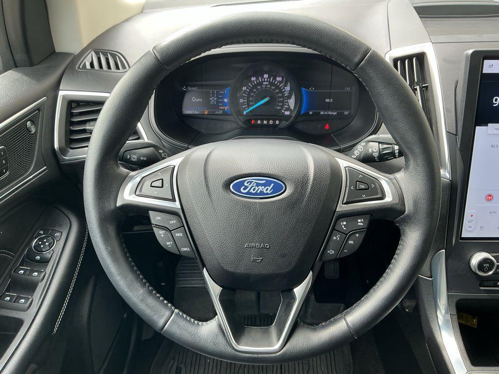 used 2023 Ford Edge car, priced at $29,987