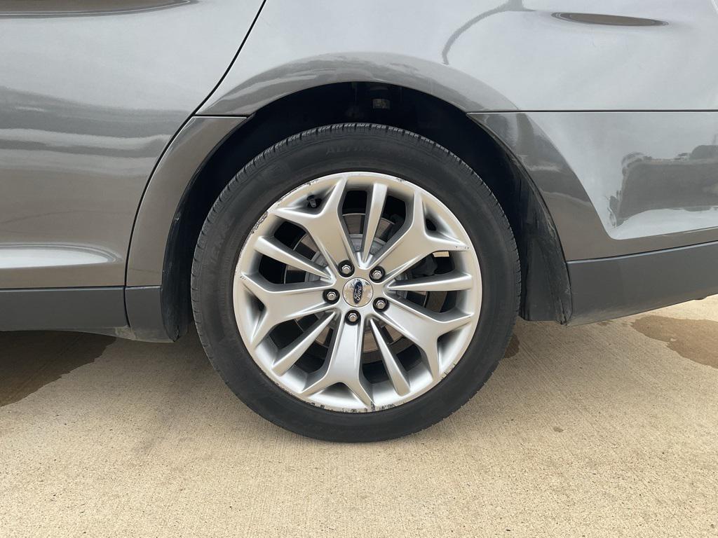 used 2015 Ford Taurus car, priced at $12,999