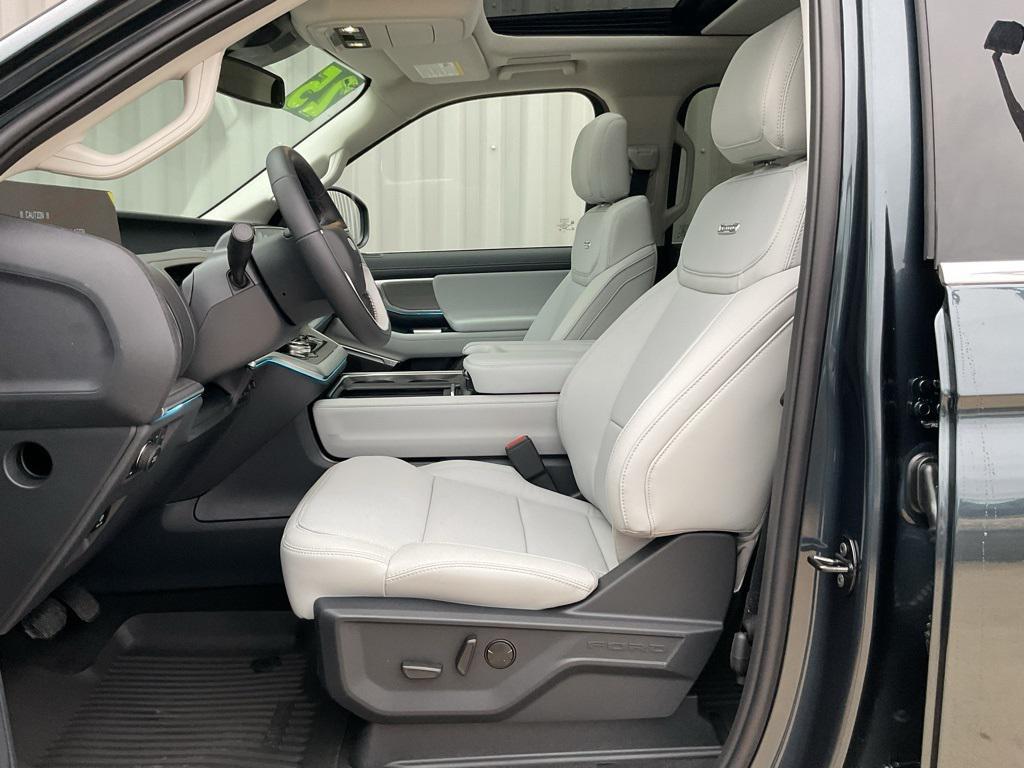 new 2025 Ford Expedition Max car, priced at $85,490