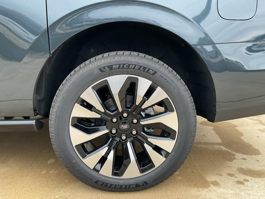 new 2025 Ford Expedition Max car, priced at $85,490
