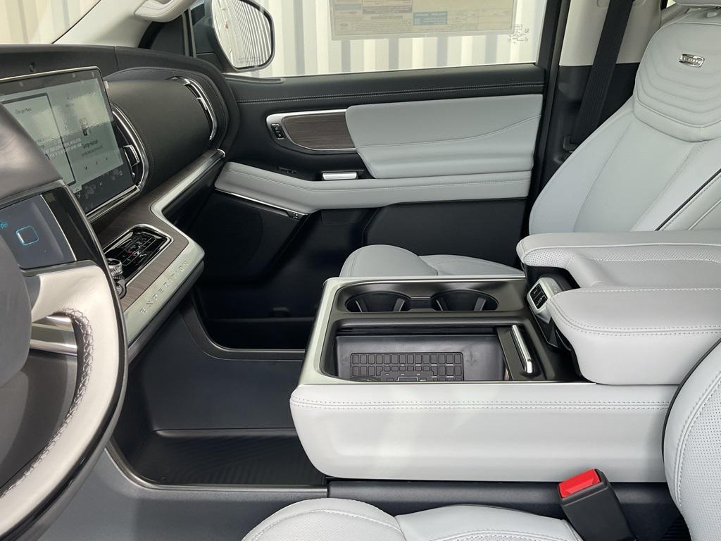 new 2025 Ford Expedition Max car, priced at $88,950
