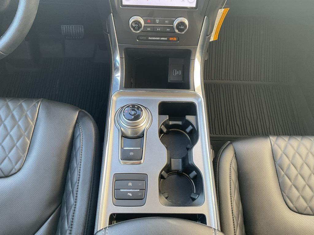 used 2024 Ford Edge car, priced at $34,950