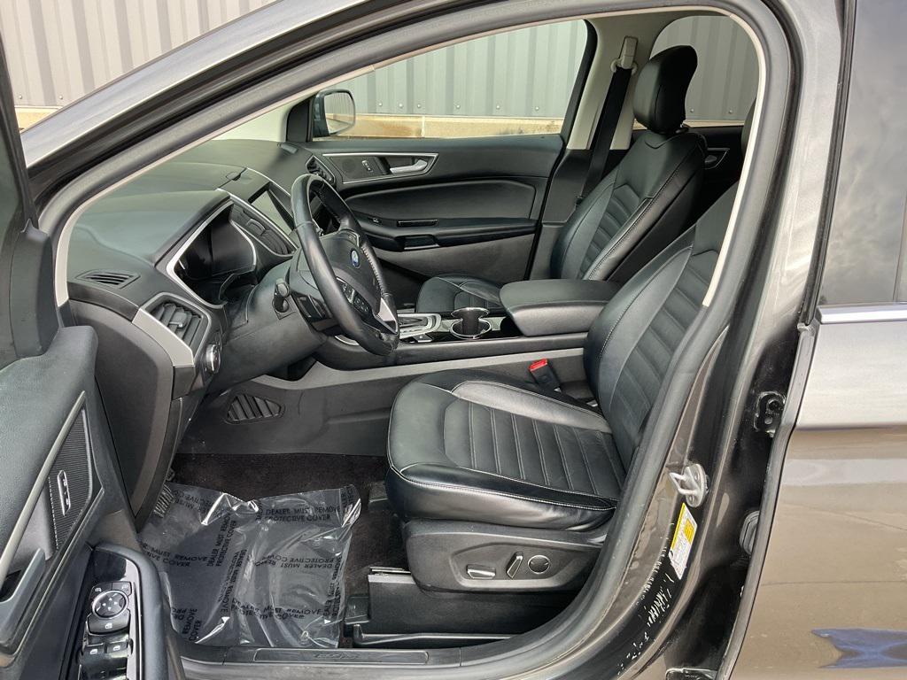 used 2016 Ford Edge car, priced at $12,999