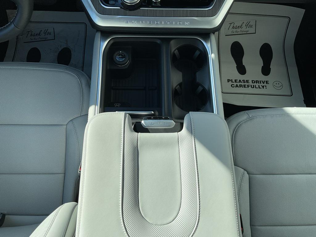 new 2026 Ford Expedition car, priced at $92,110