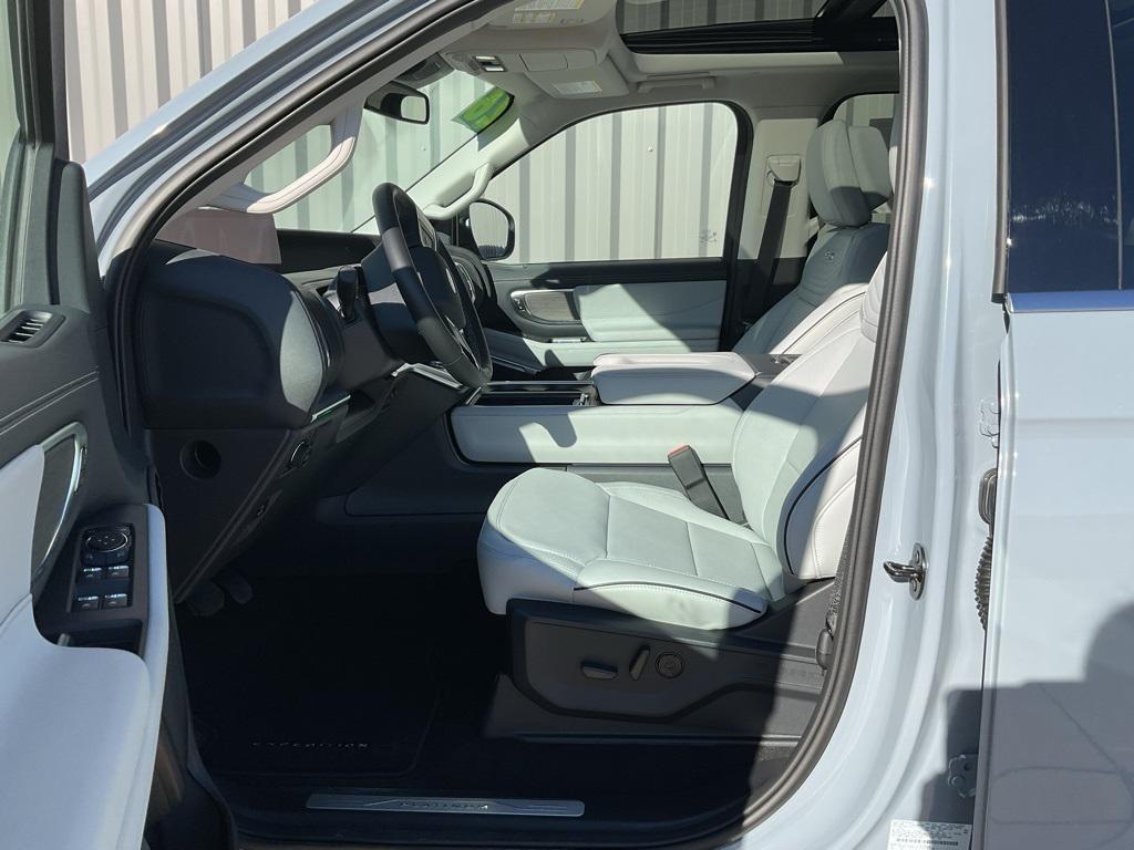 new 2026 Ford Expedition car, priced at $92,110