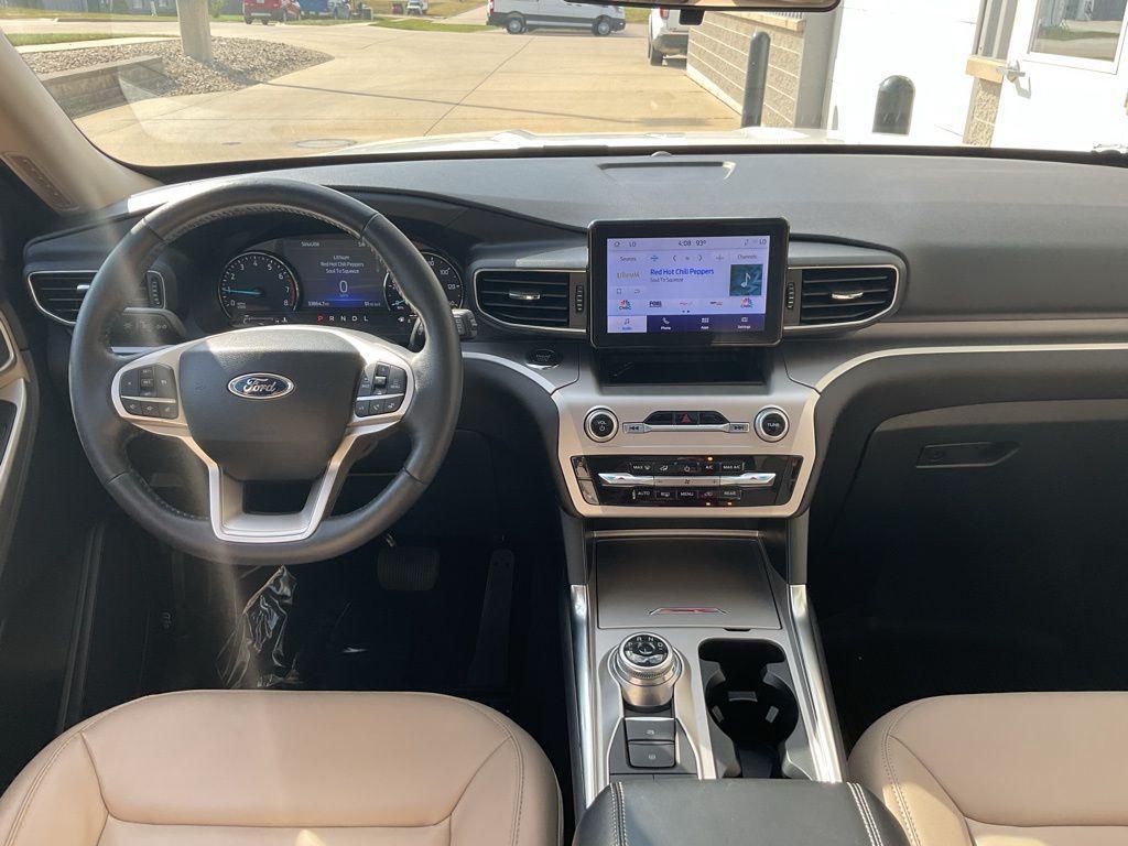 used 2022 Ford Explorer car, priced at $31,298