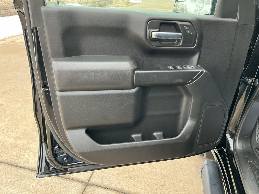 used 2023 GMC Sierra 1500 car, priced at $35,999