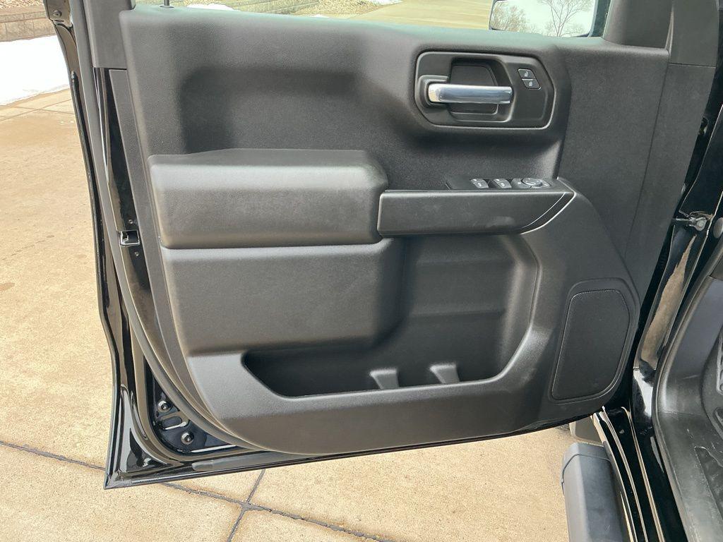 used 2023 GMC Sierra 1500 car, priced at $35,999